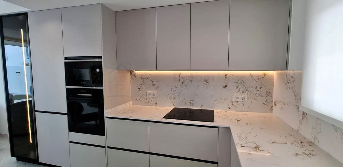 3 chambre Villa/Maison Semi-Mitoyenne à vendre à Corralejo avec piscine garage - 430 000 € (Ref: 9630111)