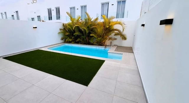3 camera da letto Villetta Bifamiliare in vendita in Corralejo, La Oliva con piscina garage - 430.000 € (Rif: 9630111)