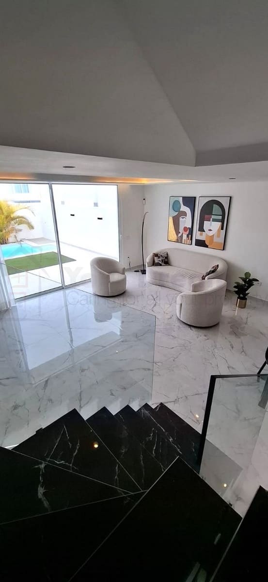 3 bedroom Semi-detached Villa for sale in Corralejo with pool garage - € 430,000 (Ref: 9630111)