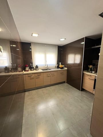 3 quarto Apartamento para venda em Centro - Muelle Pesquero, Torrevieja - 299 000 € (Ref: 9634303)