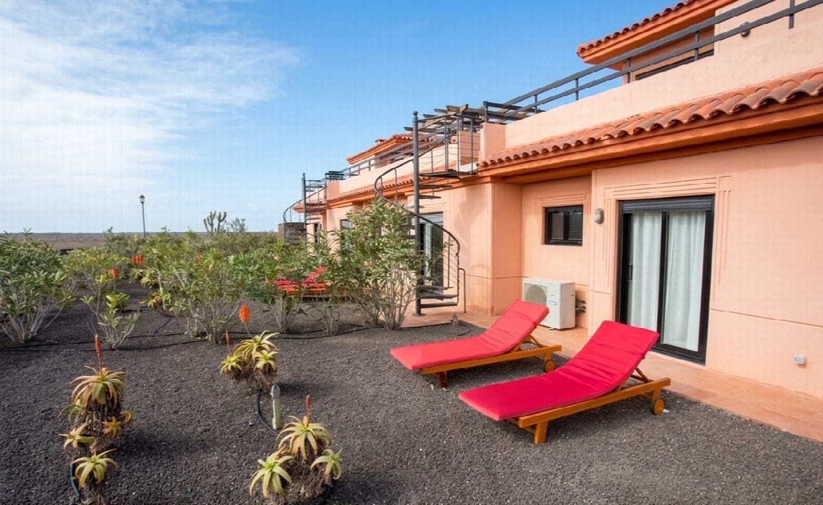 1 bedroom Villa for sale in La Oliva with pool - € 169,000 (Ref: 9637319)