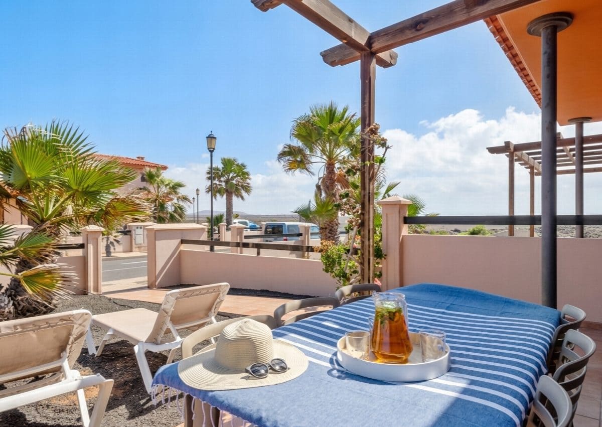 1 bedroom Villa for sale in La Oliva with pool - € 169,000 (Ref: 9637319)