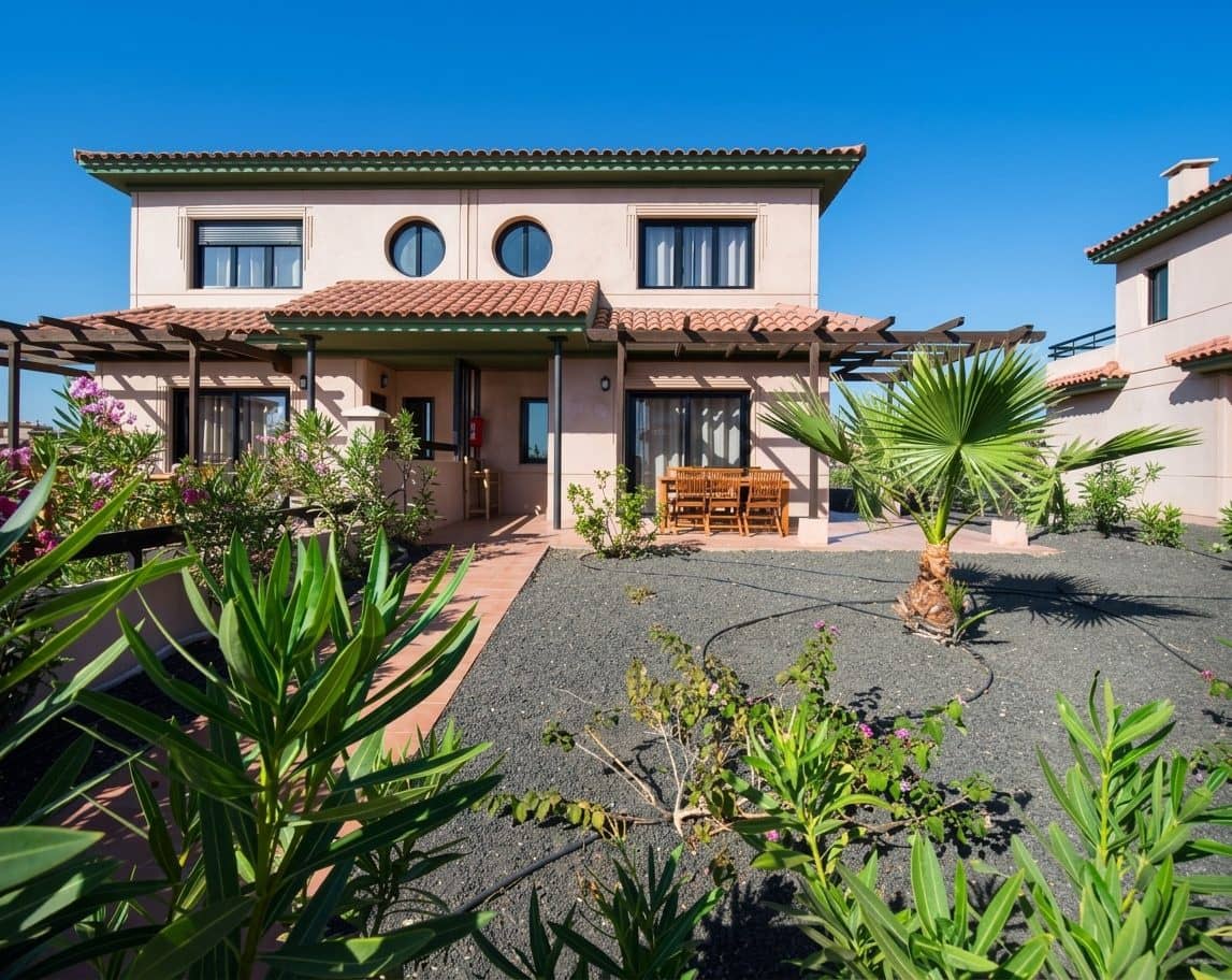 1 bedroom Villa for sale in La Oliva with pool - € 169,000 (Ref: 9637319)