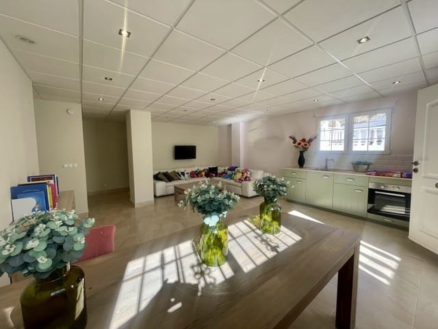 Chalet de 5 habitaciones en San Fulgencio en venta con piscina - 540.000 € (Ref: 9637322)