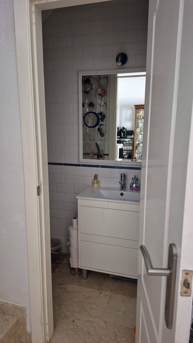 2 sovrum Lägenhet till salu i Orihuela Costa med pool garage - 234 000 € (Ref: 9637329)