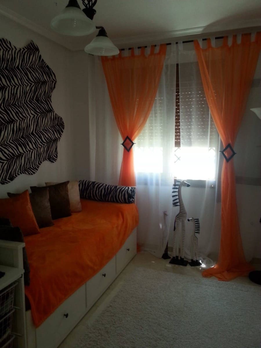 2 sovrum Hus till salu i Orihuela med pool - 234 000 € (Ref: 9637329)