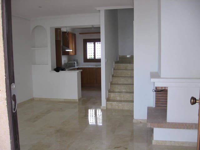 2 bedroom Townhouse for sale in Orihuela with pool - € 234,000 (Ref: 9637329)
