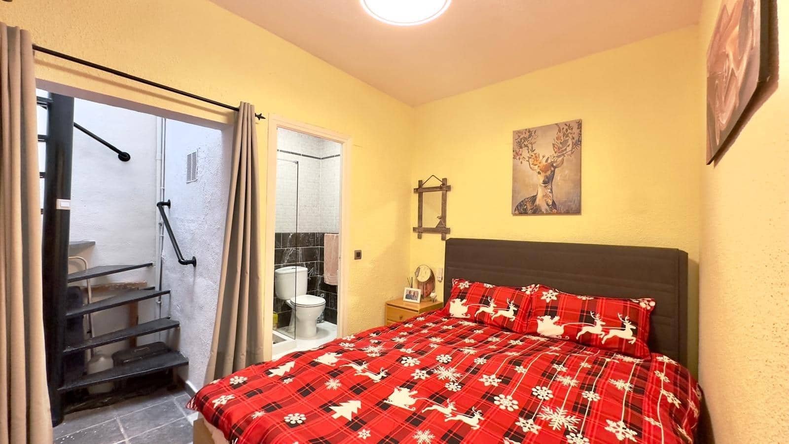 2 makuuhuone Omakotitalo myytävänä paikassa Torrevieja mukana uima-altaan - 134 900 € (Ref: 9637332)