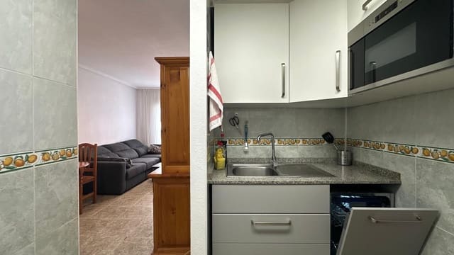 Apartamento de 1 habitación en Las Piscinas Naturales, Torrevieja en venta - 134.900 € (Ref: 9637345)