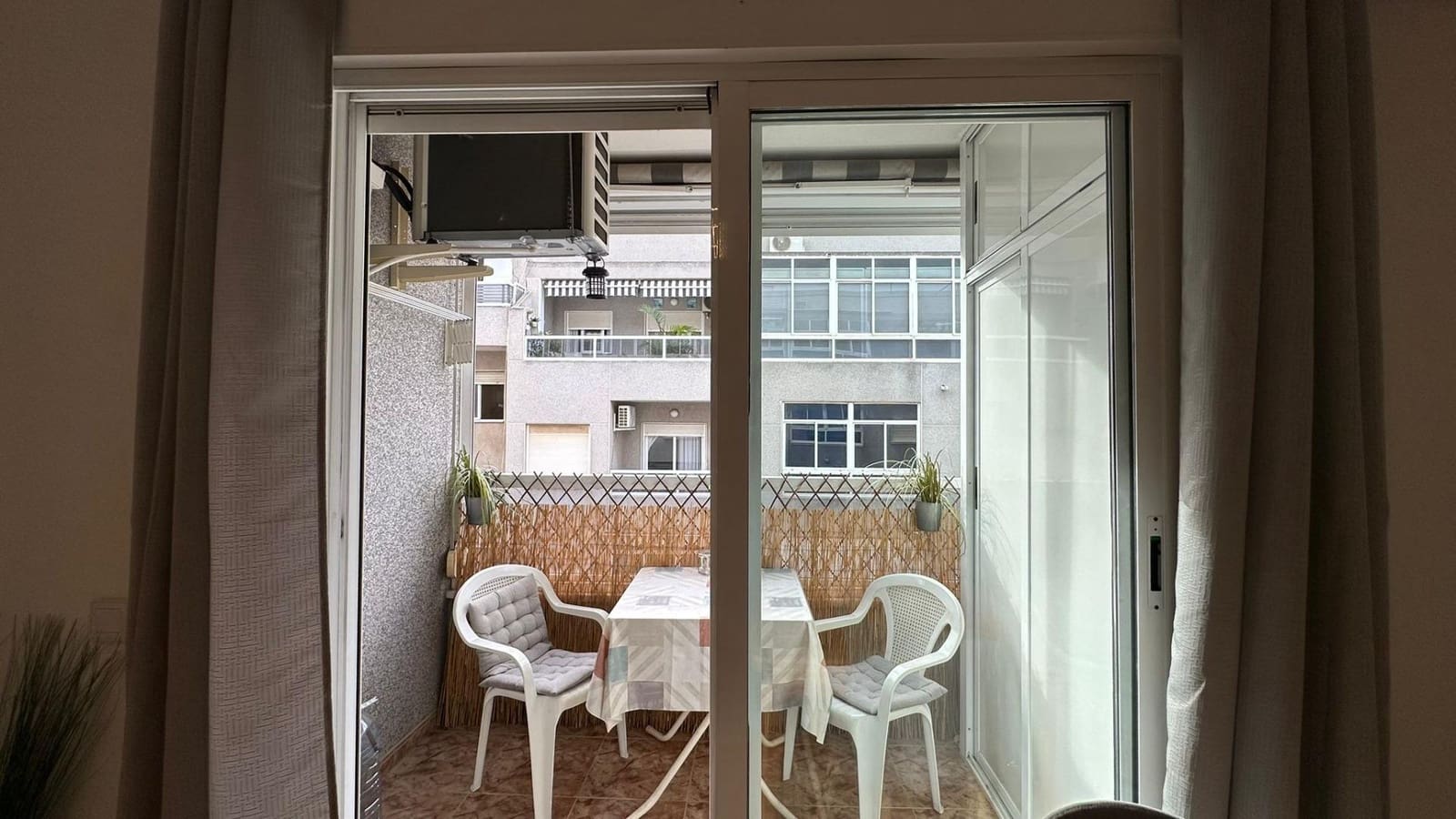 2 Zimmer Apartment zu verkaufen in Torrevieja - 142.900 € (Ref: 9637348)