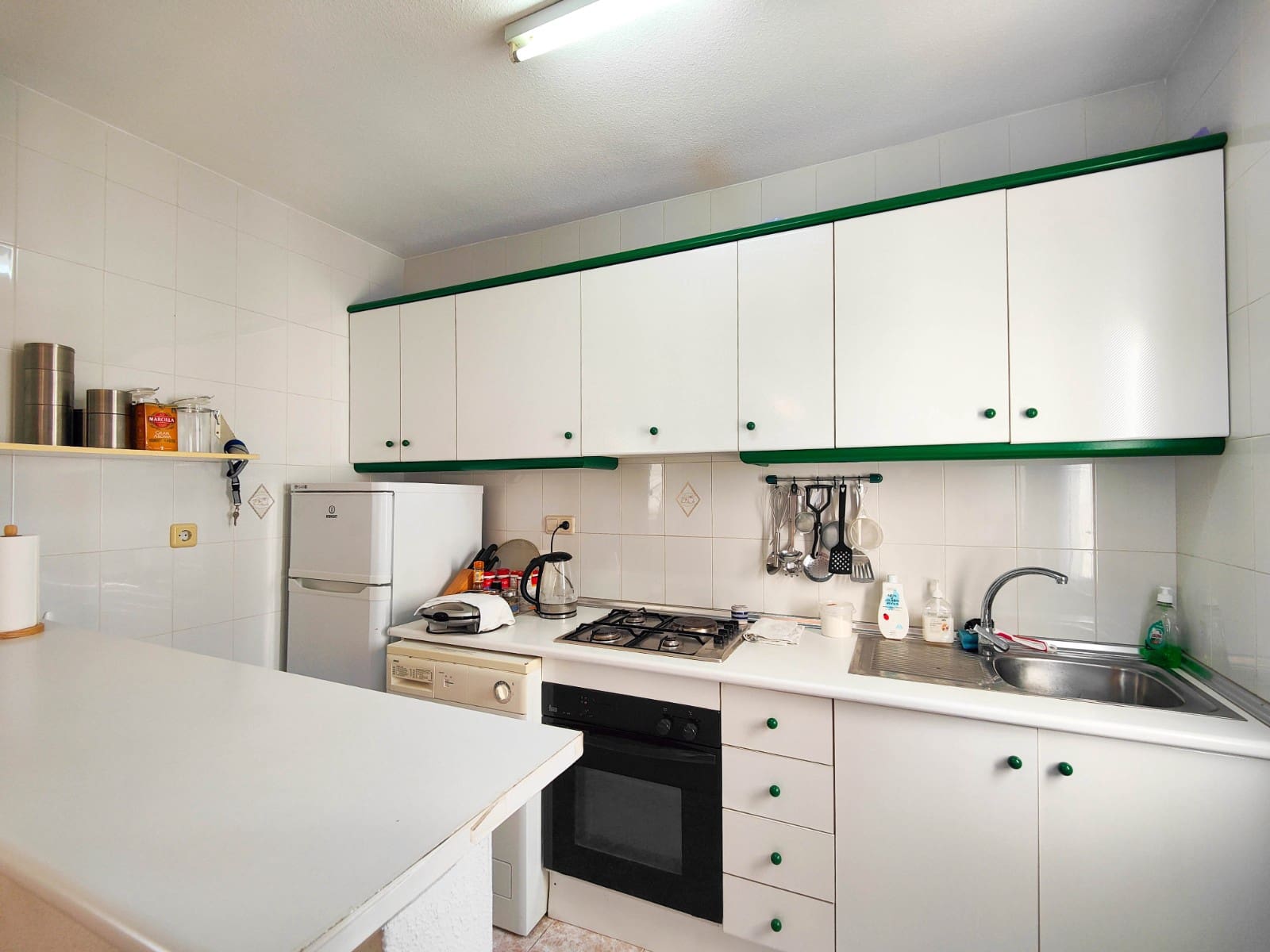 Ático de 1 habitación en Torrevieja en venta con piscina - 139.000 € (Ref: 9637349)