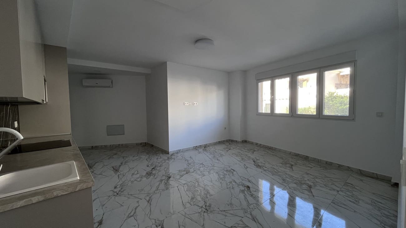 1 camera da letto Appartamento in vendita in Torrevieja con piscina garage - 144.900 € (Rif: 9637356)