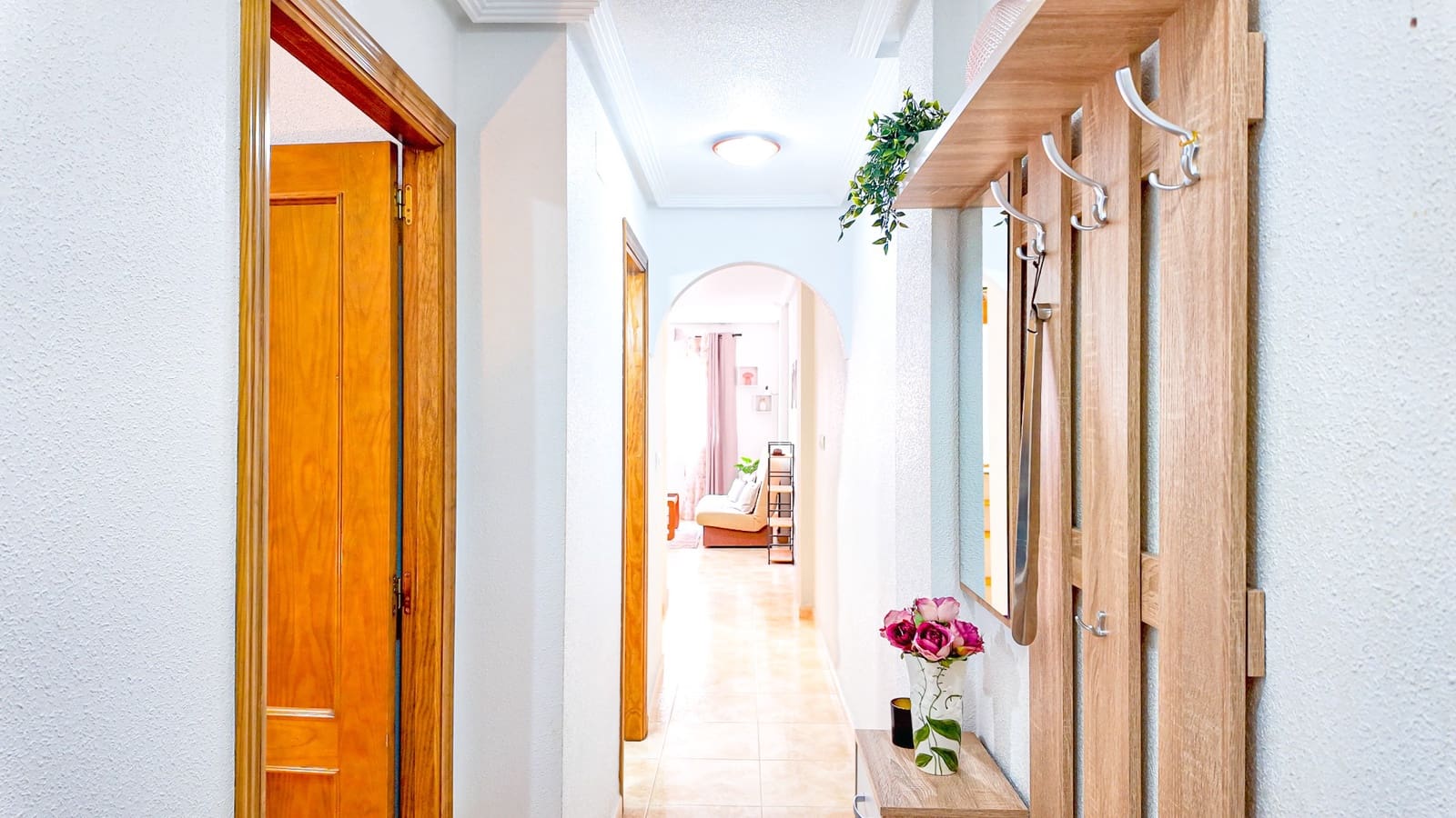 2 Zimmer Apartment zu verkaufen in Torrevieja mit Pool - 129.000 € (Ref: 9637358)