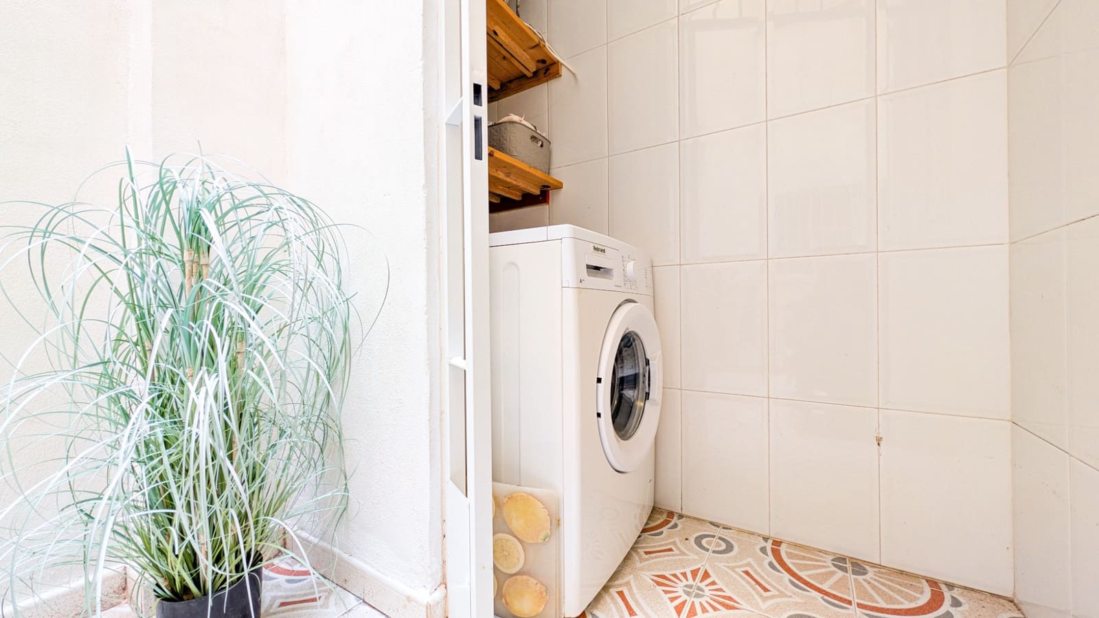 2 Zimmer Apartment zu verkaufen in Torrevieja mit Pool - 129.000 € (Ref: 9637358)