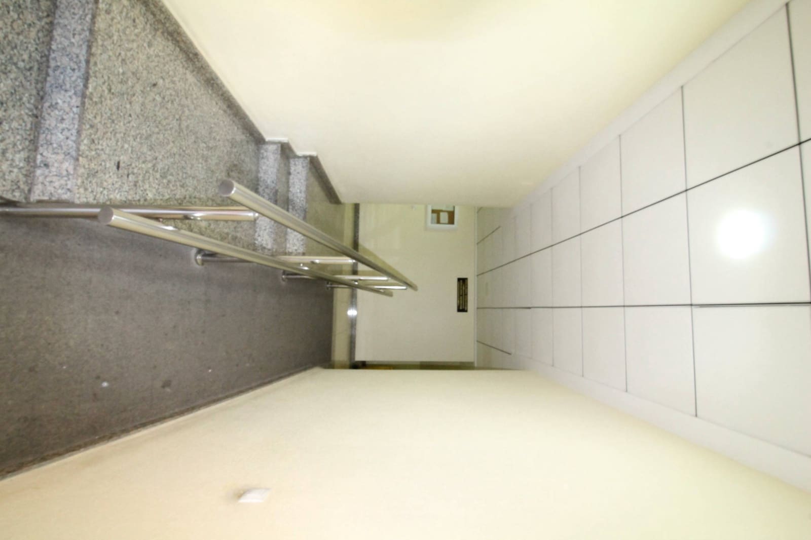 Apartamento de 2 habitaciones en Torrevieja en venta con piscina - 135.200 € (Ref: 9637364)