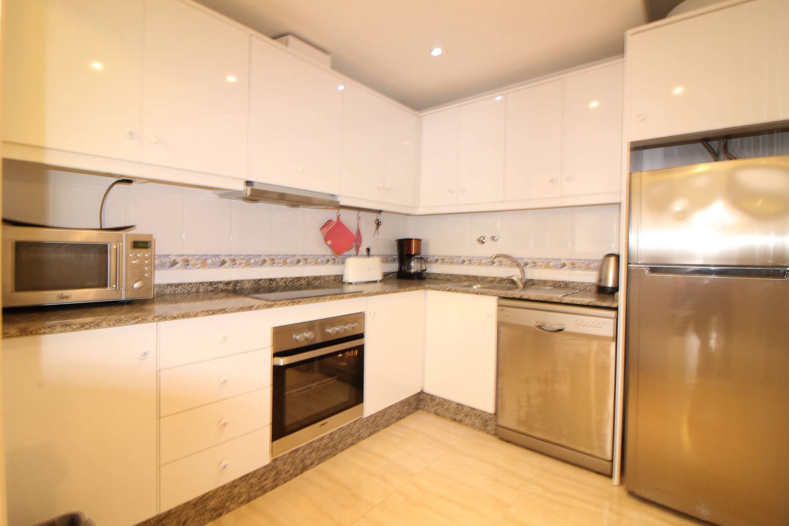 2 chambre Appartement à vendre à Torrevieja - 137 000 € (Ref: 9637364)