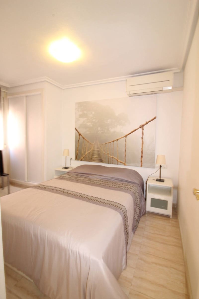 2 chambre Appartement à vendre à Torrevieja - 137 000 € (Ref: 9637364)