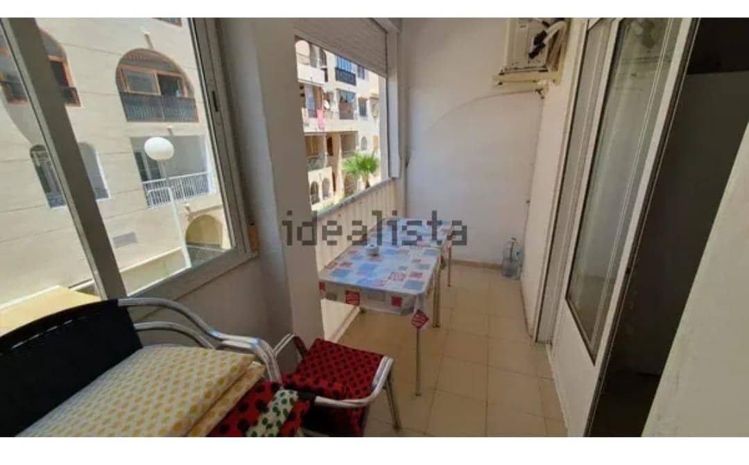 2 slaapkamer Appartement te koop in Torrevieja met zwembad - € 133.000 (Ref: 9637369)