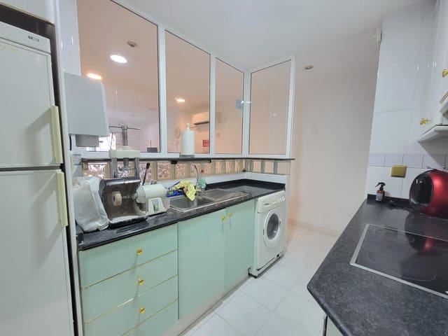 Apartamento de 2 habitaciones en Las Piscinas Naturales, Torrevieja en venta - 139.900 € (Ref: 9637374)