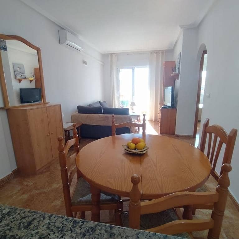 2 bedroom Apartment for sale in Torrevieja with pool - € 139,000 (Ref: 9637379)