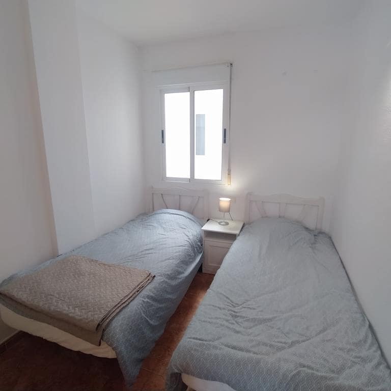 2 bedroom Apartment for sale in Torrevieja with pool - € 139,000 (Ref: 9637379)