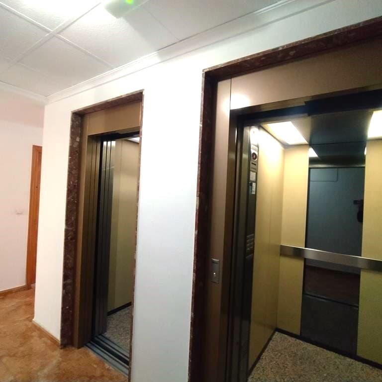 2 bedroom Apartment for sale in Torrevieja with pool - € 139,000 (Ref: 9637379)