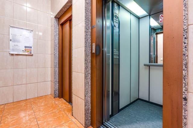 2 Zimmer Apartment zu verkaufen in Antonio Machado, Torrevieja mit Pool - 125.000 € (Ref: 9637383)