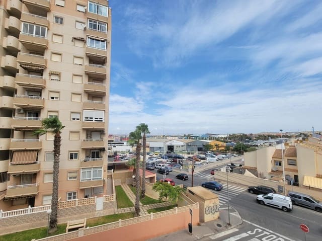 2 makuuhuone Huoneisto myytävänä paikassa Nueva Torrevieja, Torrevieja mukana uima-altaan - 127 260 € (Ref: 9637399)