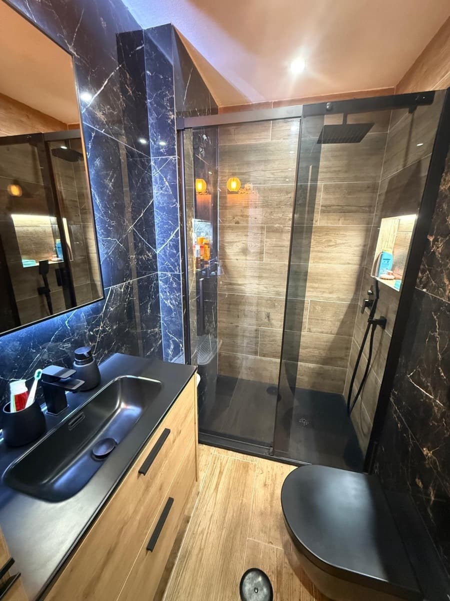 1 soveværelse Lejlighed til salg i Torrevieja med swimmingpool - € 129.000 (Ref: 9637404)