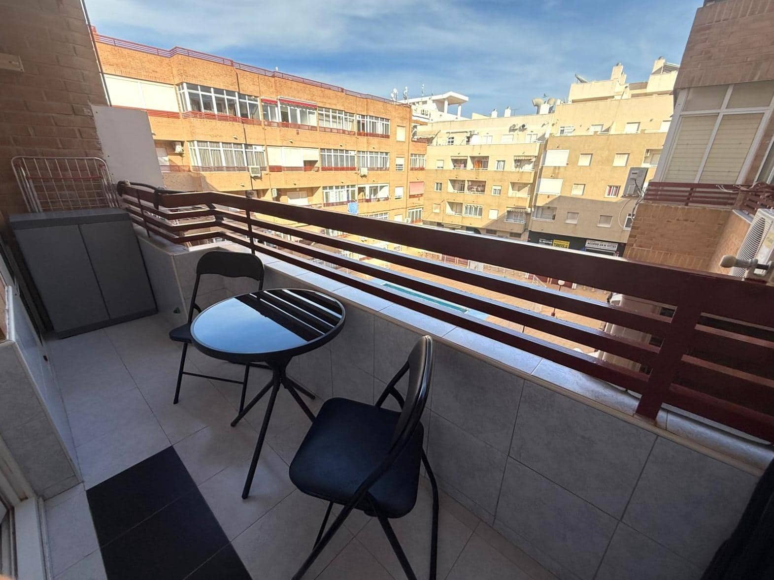 1 soveværelse Lejlighed til salg i Torrevieja med swimmingpool - € 129.000 (Ref: 9637404)