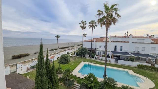 5 sypialnia Dom na sprzedaż w Bahia de Casares, Casares z basenem garażem - 630 000 € (Ref: 9637410)