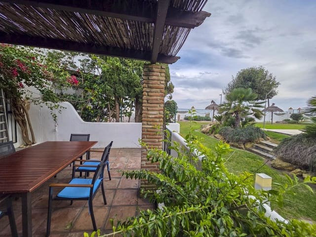 5 sypialnia Dom na sprzedaż w Bahia de Casares, Casares z basenem garażem - 630 000 € (Ref: 9637410)