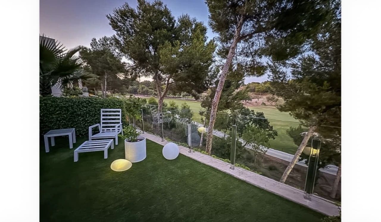 2 soverom Leilighet til salgs i Pilar de la Horadada med garasje - € 299 950 (Ref: 9639330)