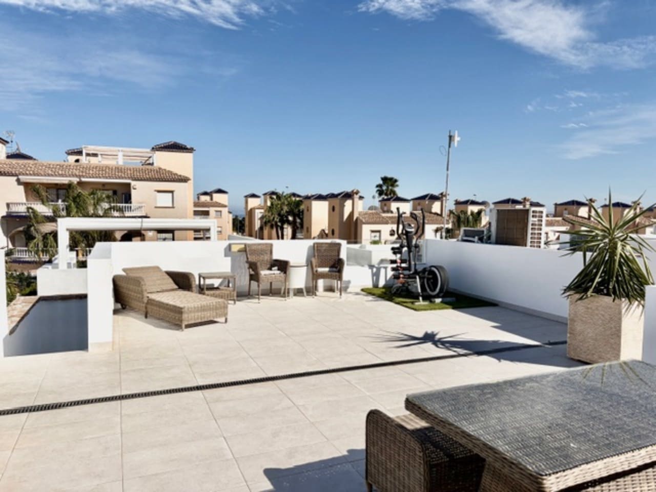 3 soverom Villa til salgs i Cabo Roig med garasje - € 359 000 (Ref: 9639331)
