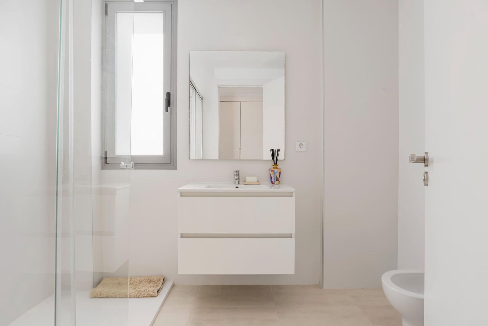 Ático de 2 habitaciones en New Golden Mile en venta con piscina - 495.000 € (Ref: 9639335)