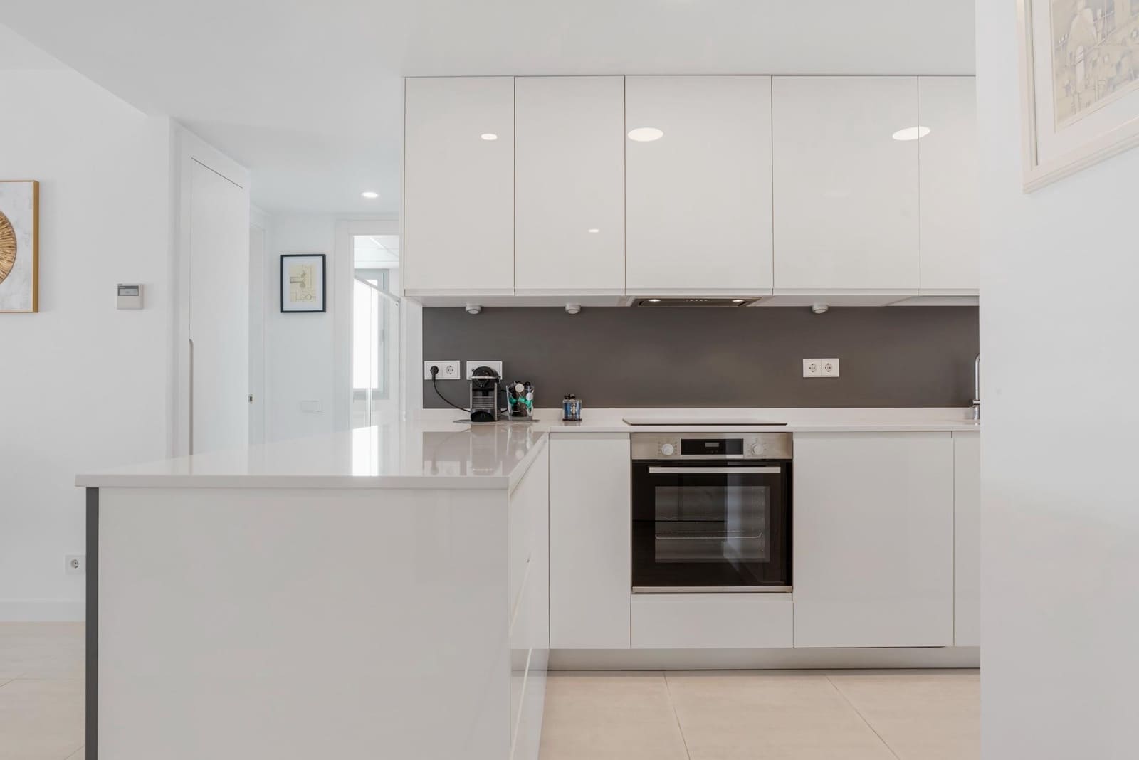 Ático de 2 habitaciones en New Golden Mile en venta con piscina - 495.000 € (Ref: 9639335)