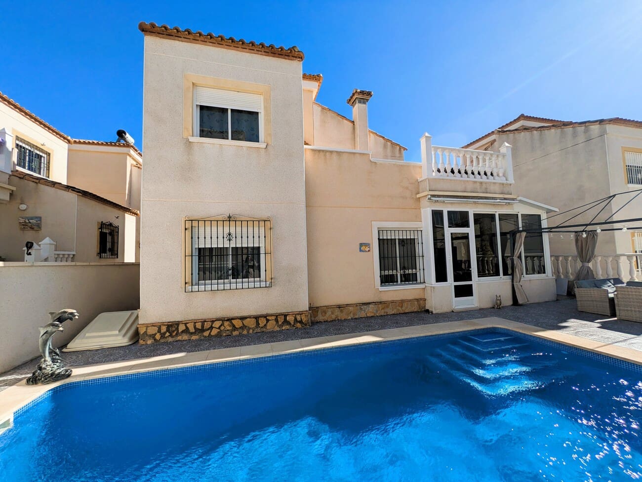 3 Zimmer Villa zu verkaufen in San Miguel de Salinas mit Pool - 240.000 € (Ref: 9644615)