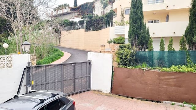 Casa de 1 habitación en Benalmadena Costa, Benalmádena en venta con piscina garaje - 259.000 € (Ref: 9644619)