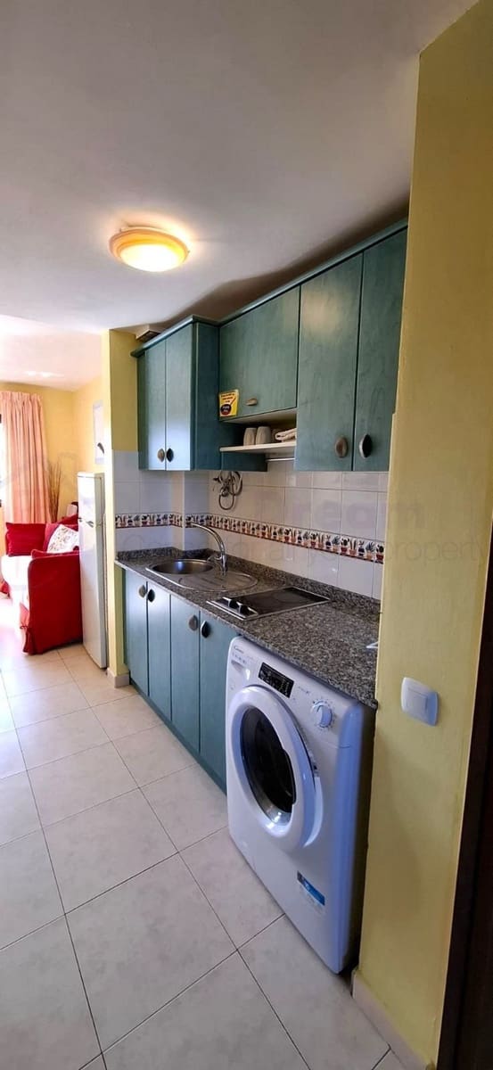 1 sovrum Lägenhet till salu i Corralejo med pool - 195 000 € (Ref: 9647956)