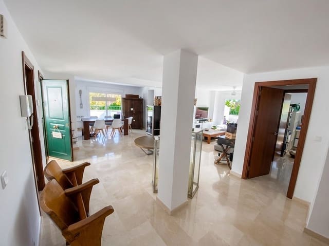 5 sypialnia Apartament na sprzedaż w Guadalmina Baja, Marbella - 750 000 € (Ref: 9647958)