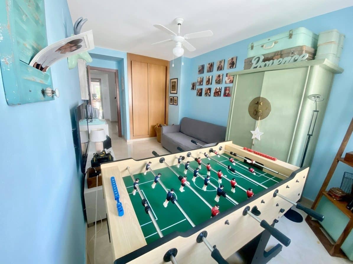 5 bedroom Apartment for sale in Guadalmina with pool - € 750,000 (Ref: 9647958)