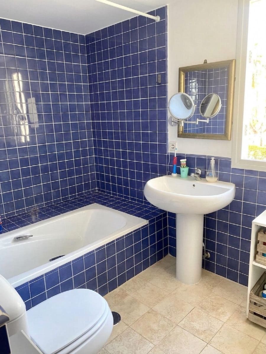 5 bedroom Apartment for sale in Guadalmina with pool - € 750,000 (Ref: 9647958)