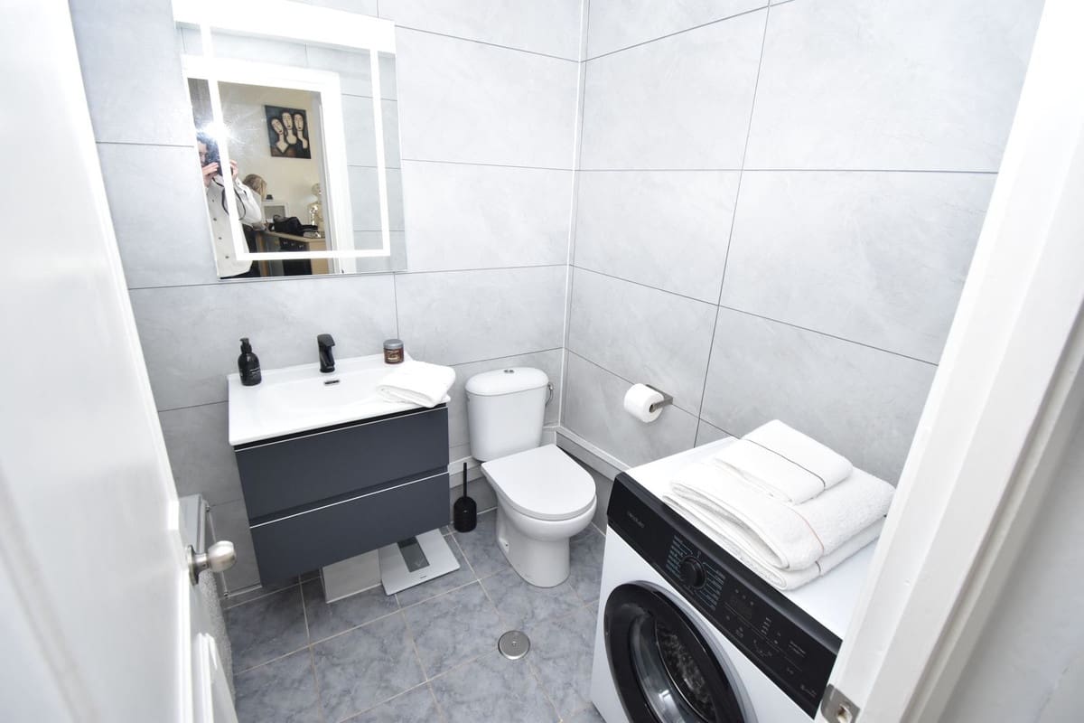 1 slaapkamer Appartement te koop in Fuengirola - € 220.000 (Ref: 9647959)