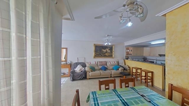 4 sovrum Strandlägenhet till salu i Torrevieja - 171 000 € (Ref: 9647967)