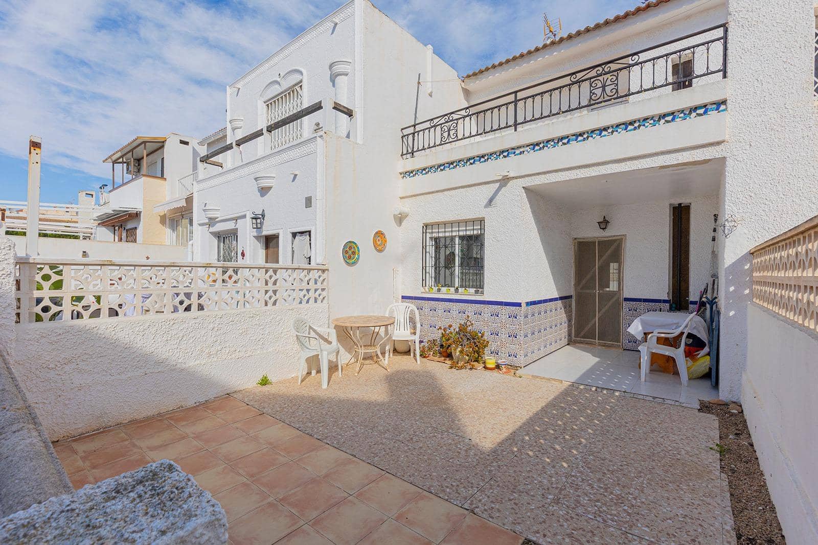 2 soveværelse Byhus til salg i Torrevieja med swimmingpool - € 150.000 (Ref: 9647973)