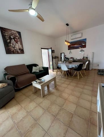 3 sypialnia Willa na sprzedaż w Corralejo, La Oliva z basenem garażem - 338 000 € (Ref: 9647977)