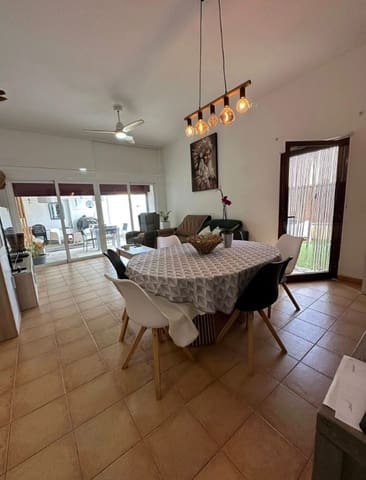 3 sypialnia Willa na sprzedaż w Corralejo, La Oliva z basenem garażem - 338 000 € (Ref: 9647977)