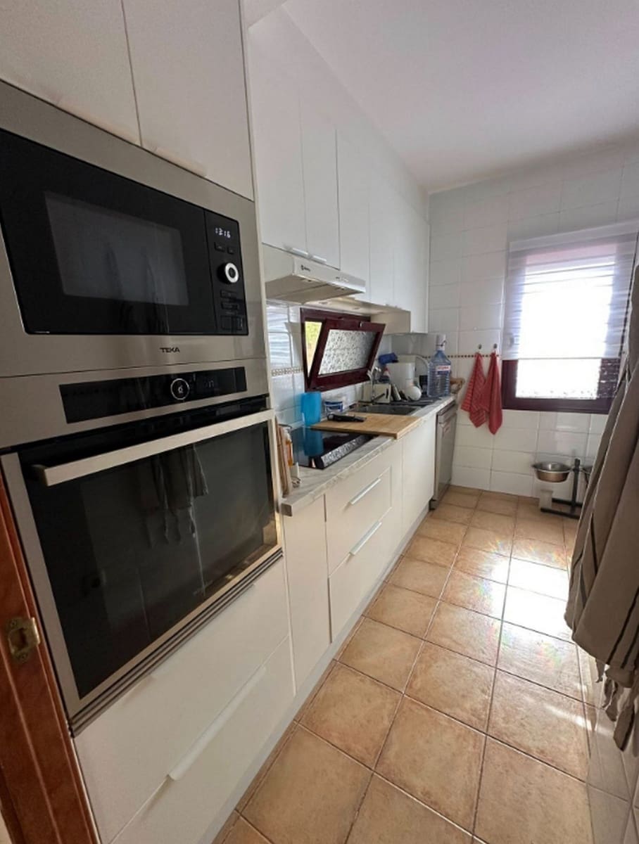 3 sypialnia Willa na sprzedaż w Corralejo z basenem garażem - 338 000 € (Ref: 9647977)