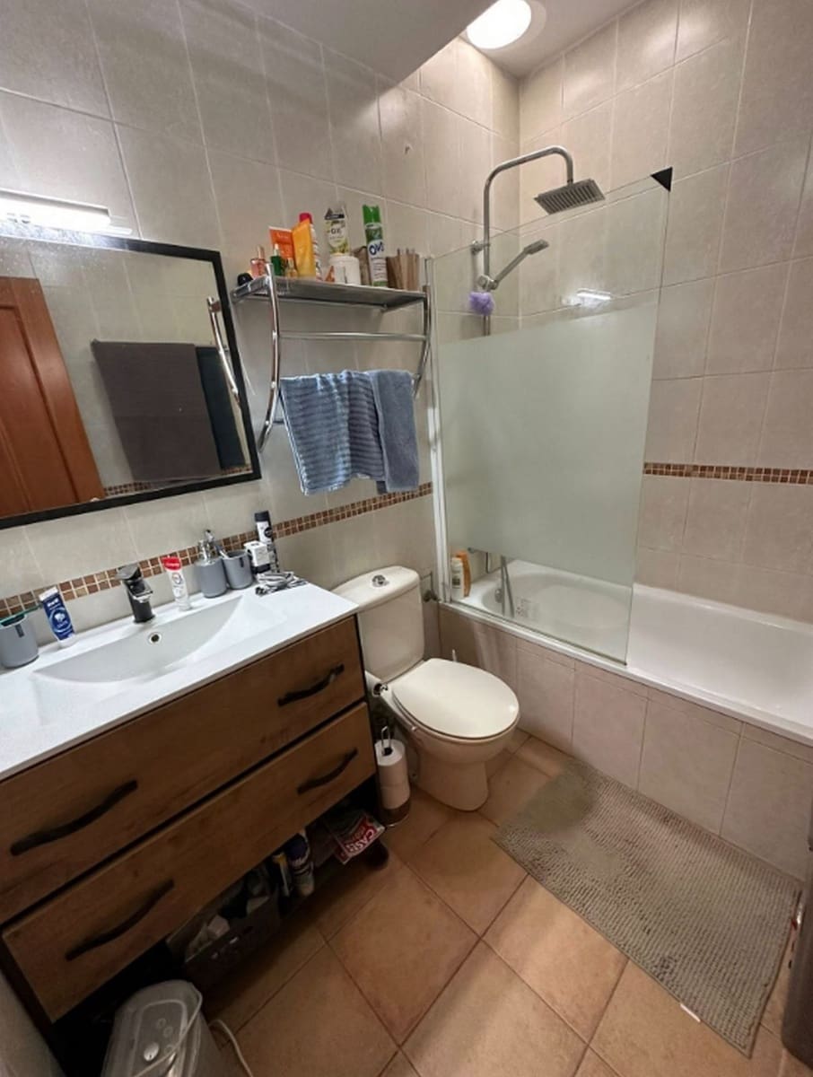 3 sypialnia Willa na sprzedaż w Corralejo z basenem garażem - 338 000 € (Ref: 9647977)