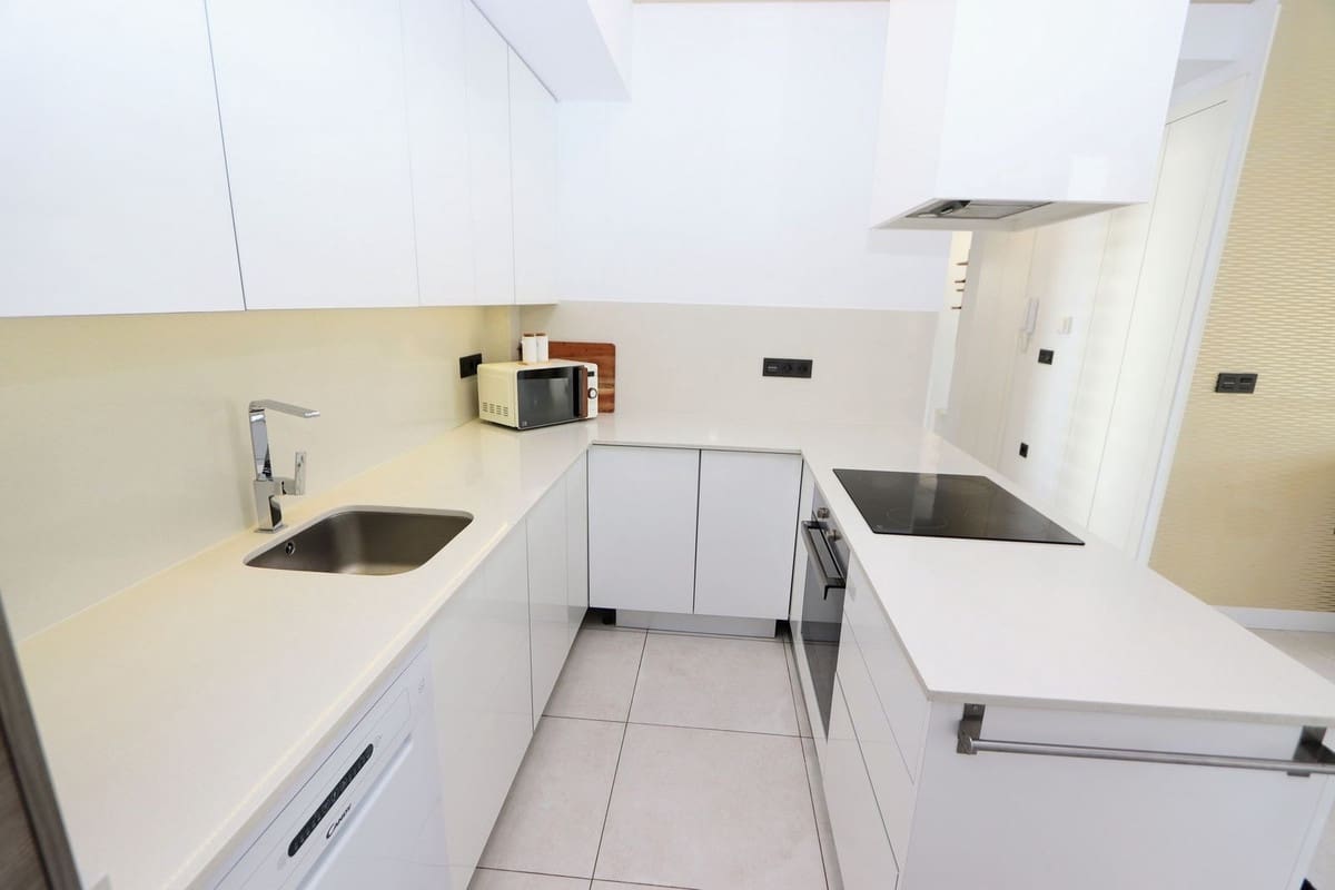 3 Zimmer Villa zu verkaufen in Orihuela Costa mit Pool Garage - 360.000 € (Ref: 9647978)